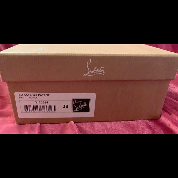 Christian Louboutin So Kate - Picture 8 of 8